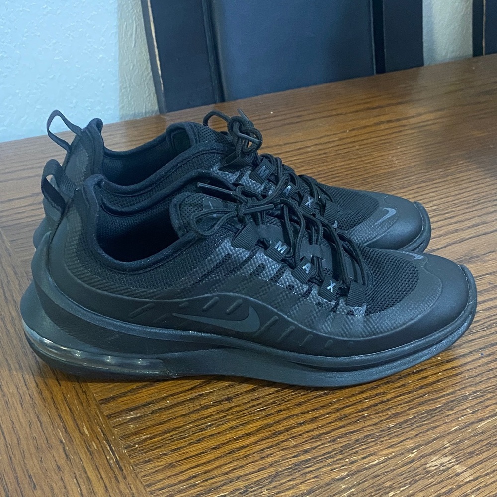 Nike Black Air Max Athletic Shoes